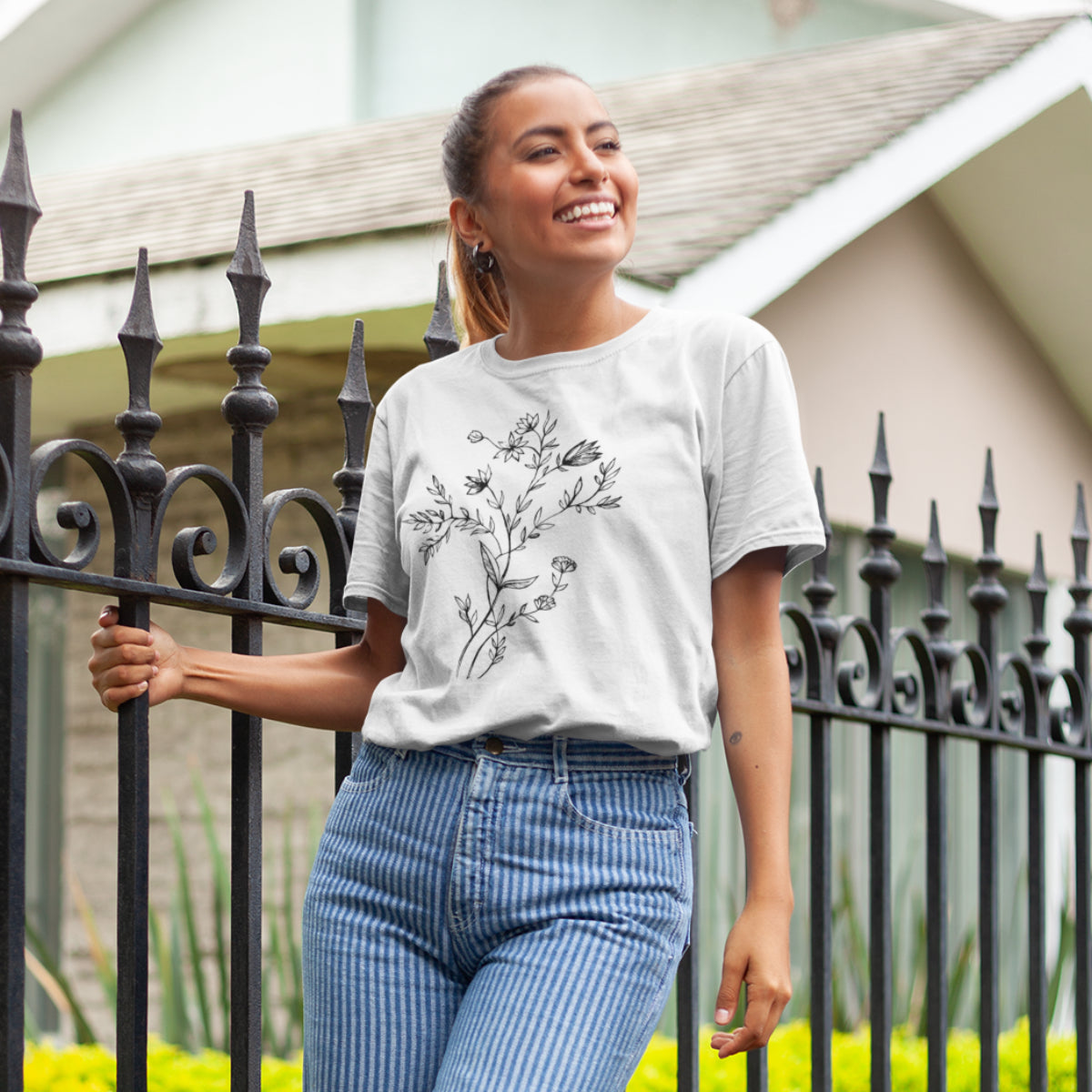 Weißes T-Shirt Blumen